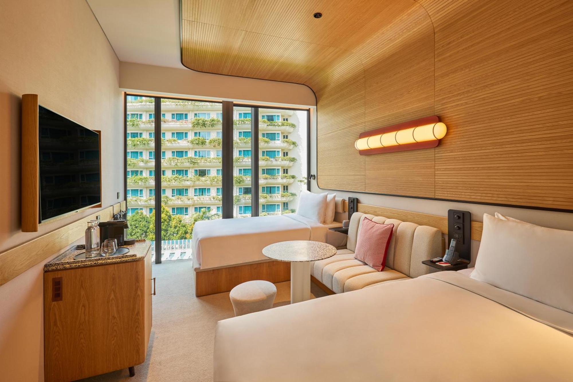 The Standard, 5*